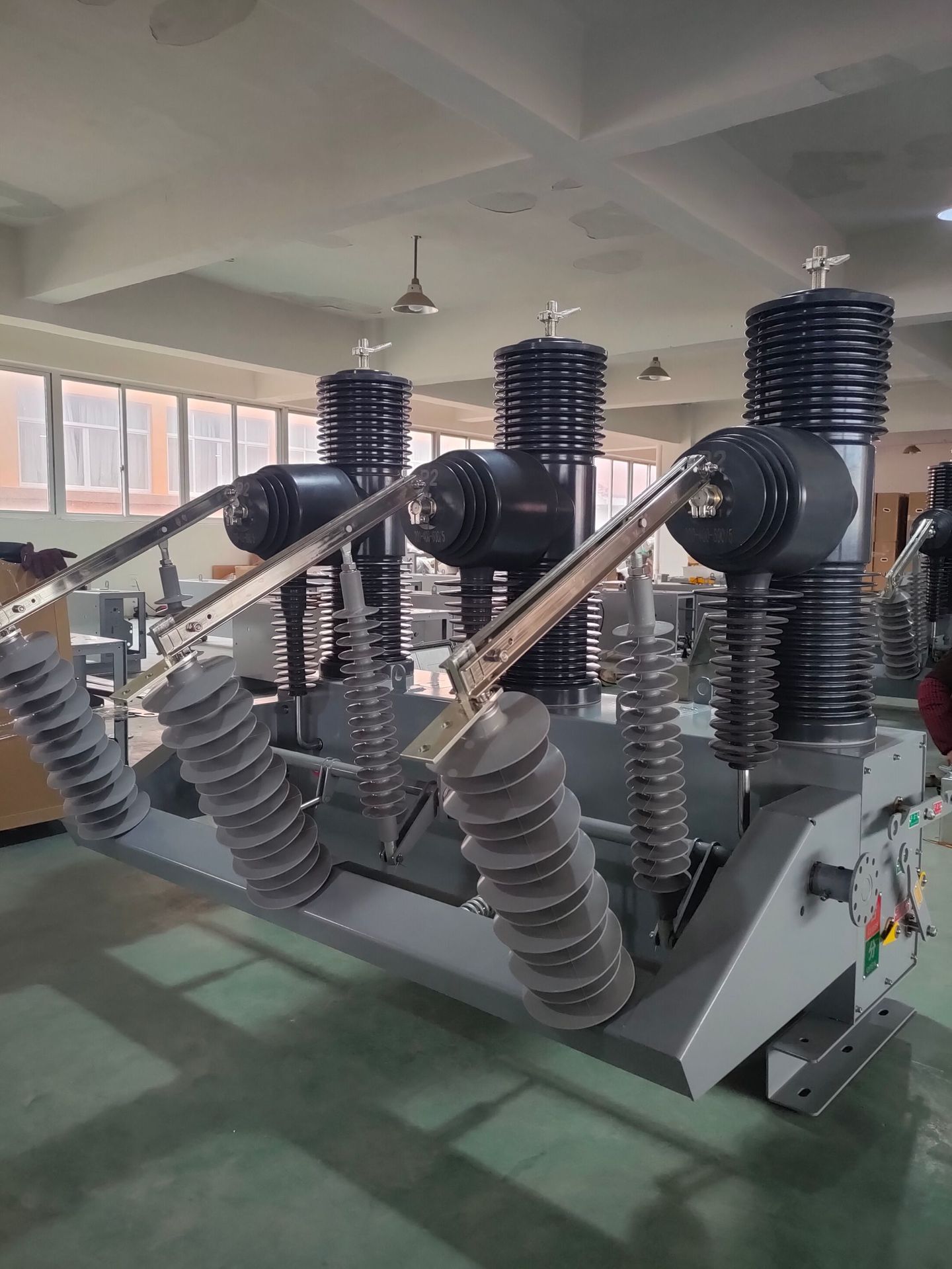 27kV auto recloser​ Vacuum Recloser with Control