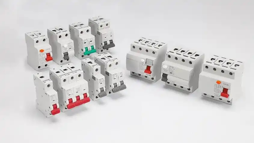 AC vs DC Circuit Breakers: 9 Key Differences You Should Know
