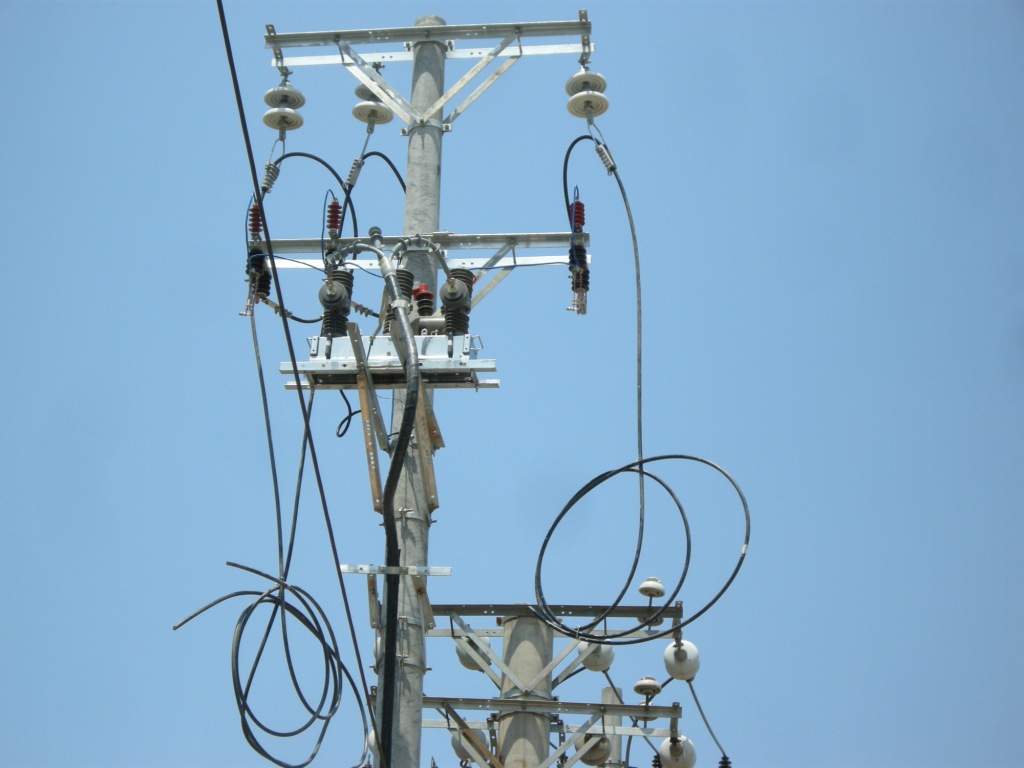  11kV Circuit Breakers: Outdoor vs. Indoor - Key Differences