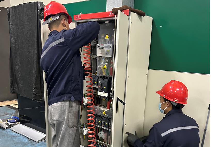 8 Crucial Steps for Cleaning Switchgear (with Key Operational Tips)