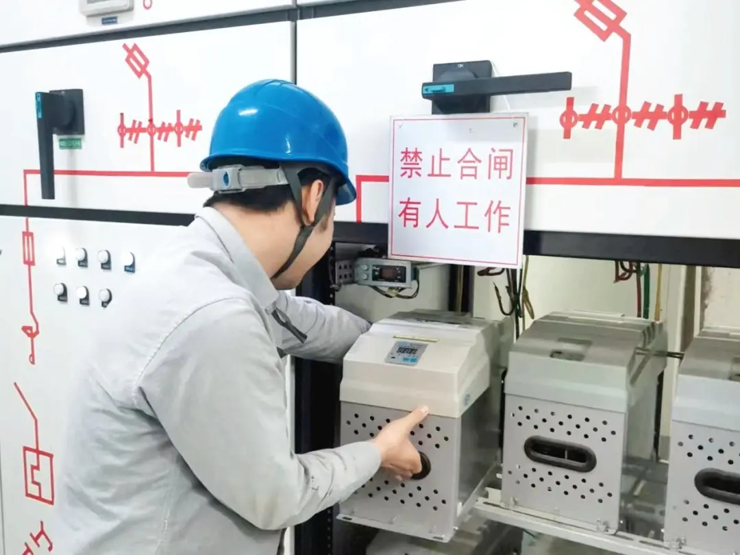 High-Voltage Switchgear Tripping: Causes & Solutions High-Voltage Switchgear Tripping: Causes & Solutions