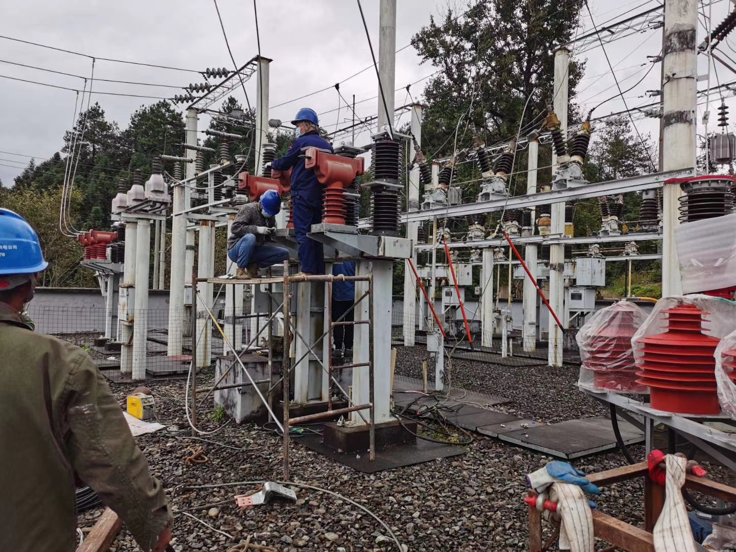 5 Reasons Your Circuit Breaker Won't Close & How to Fix Them