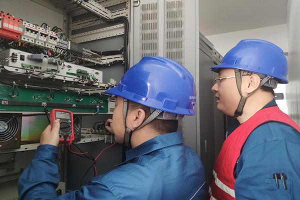 5 Reasons Your Circuit Breaker Won't Close & How to Fix Them