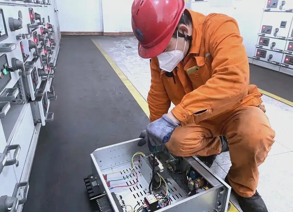 The Ultimate Guide to Switchgear Maintenance