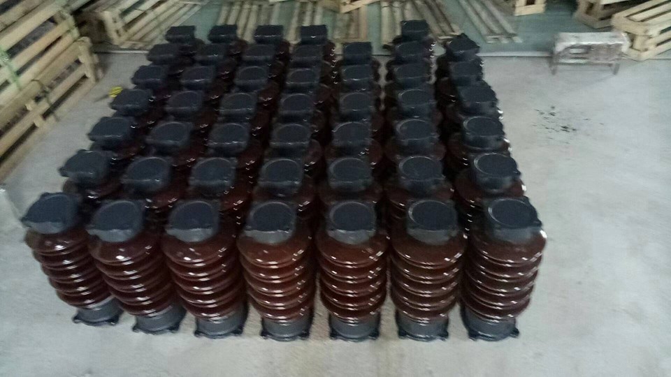 ZSW-40.5/8-4 Outdoor Anti-Pollution High-Voltage Porcelain Post Insulator