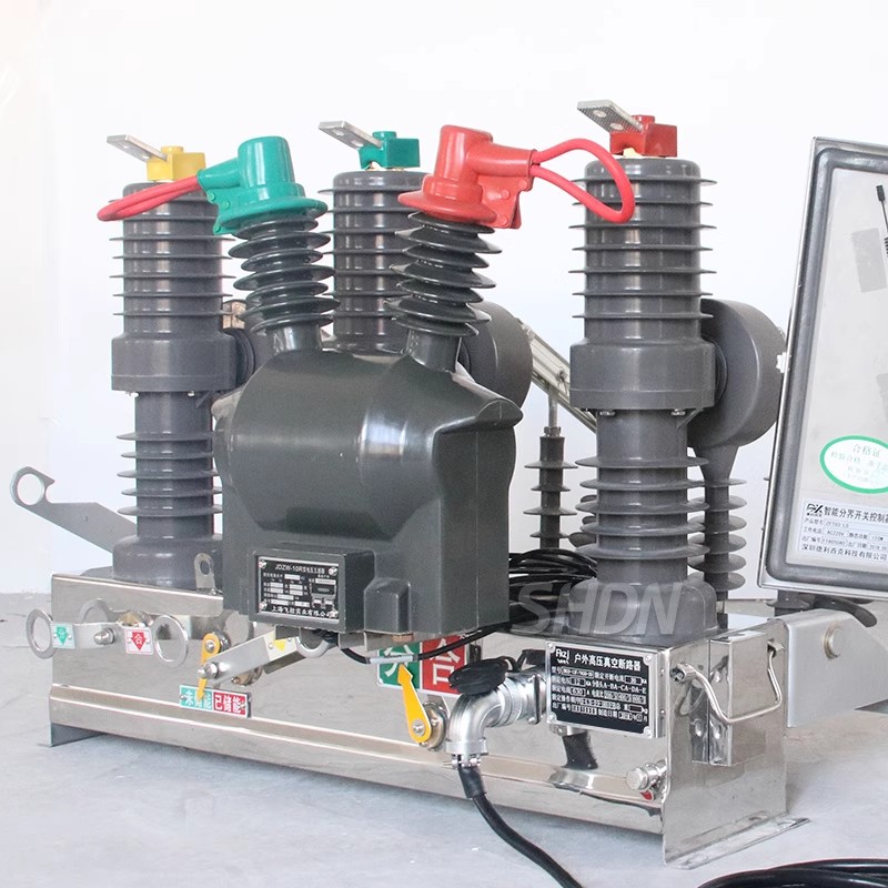 ZW32-12MF/630A 12KV Outdoor Permanent Magnet smart VCB