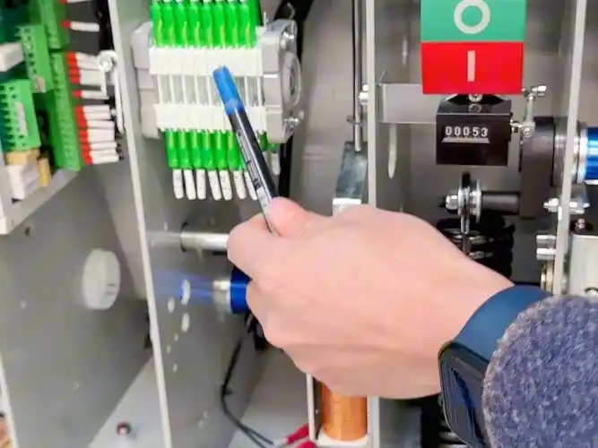 How to Safely Operate a Vacuum Circuit Breaker