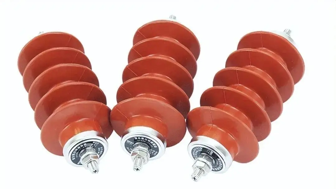 Learn the 7 key differences between lightning and surge arresters Learn the 7 key differences between lightning and surge arresters