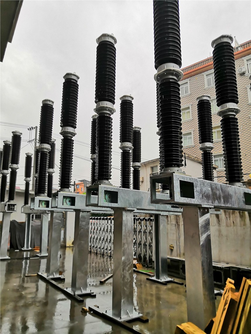 LW38-72.5KV Outdoor High-Voltage SF6 Circuit Breaker LW38-72.5KV Outdoor High-Voltage SF6 Circuit Breaker