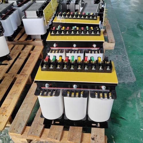 What Is an Autotransformer Working Principle and Uses