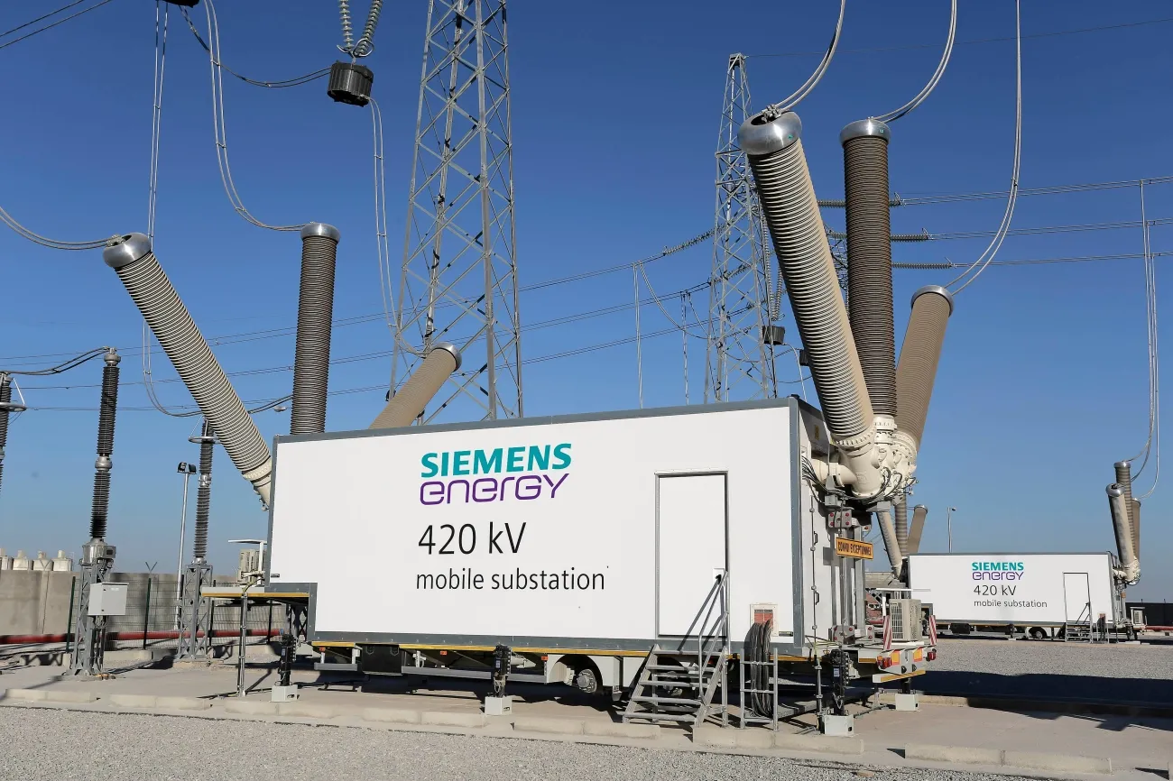 What Is a Station Service Voltage Transformer (SSVT)？