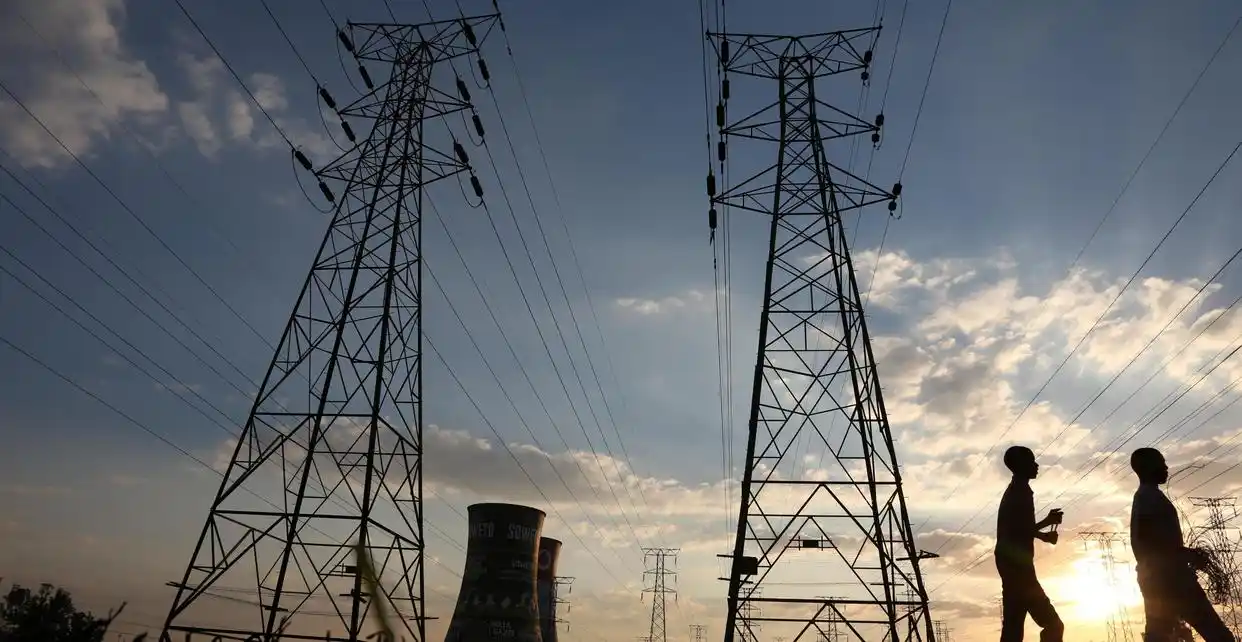 Boost African Grid Performance with Auto Reclosers for MV Networks