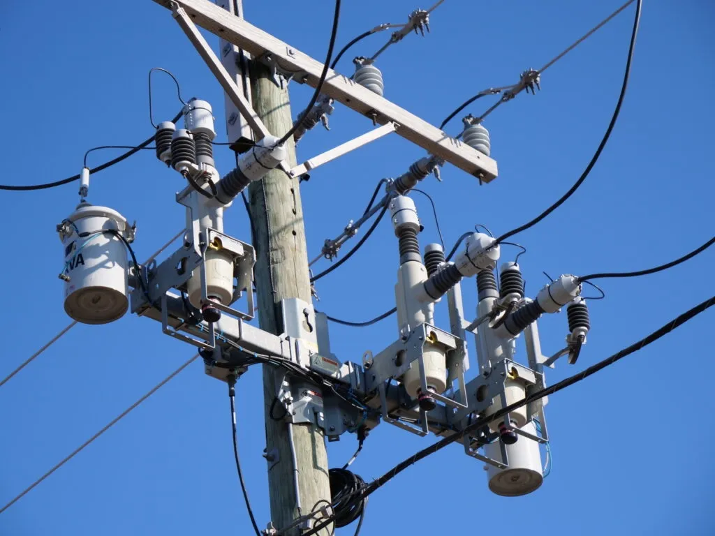 Why More Private Industrial Power Networks Are Choosing Automatic Circuit Reclosers? Why More Private Industrial Power Networks Are Choosing Automatic Circuit Reclosers?