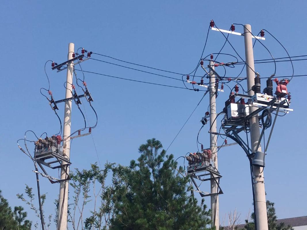 Under What Circumstances Will a Vacuum Circuit Breaker Trip?