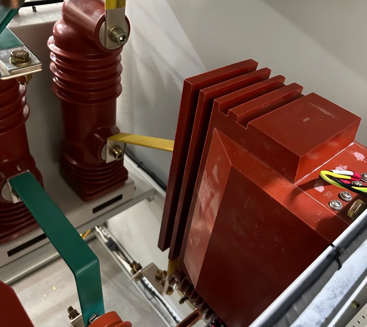 Why CT Secondary Open Circuit Leads to Explosions: Voltage Rise, Failure Modes, and Safe Prevention