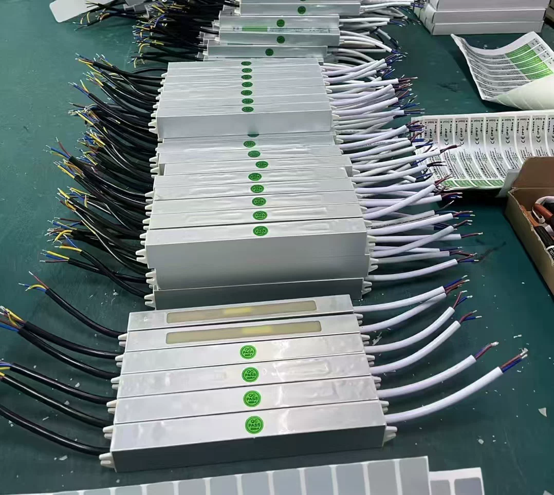 DC12V LED Low Voltage Landscape Lighting Transformer (IP67 Waterproof Power Supply) DC12V LED Low Voltage Landscape Lighting Transformer (IP67 Waterproof Power Supply)
