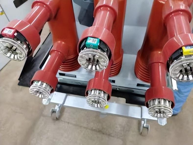 Can Vacuum Circuit Breakers Be Tested After Installation?