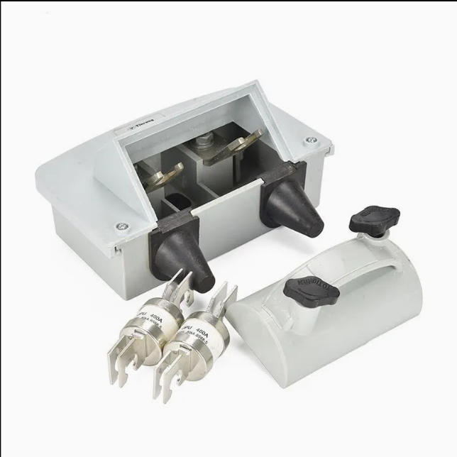 400A J‑Type Pole Mounted LV Fuse Cutout: Selection & Spec Guide 400A J‑Type Pole Mounted LV Fuse Cutout: Selection & Spec Guide