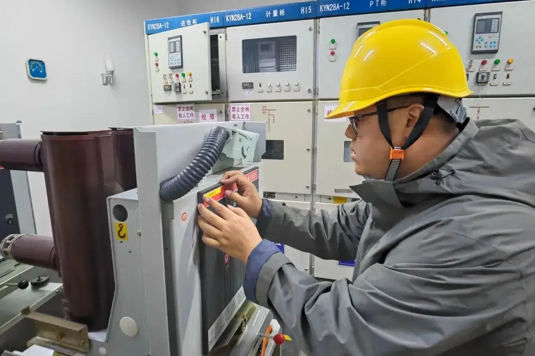 Is Your Vacuum Circuit Breaker a Hidden Hazard? Don’t Skip These 7 Preventive Steps Is Your Vacuum Circuit Breaker a Hidden Hazard? Don’t Skip These 7 Preventive Steps